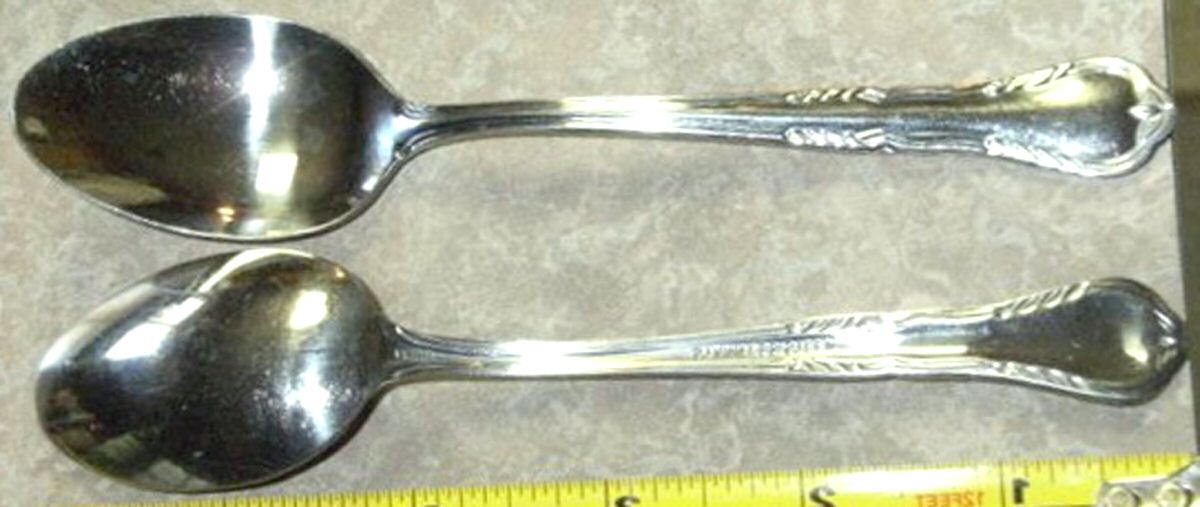 UNF1948 (Stainless) Place/Oval Soup Spoon by Unknown Mfg Silver-1