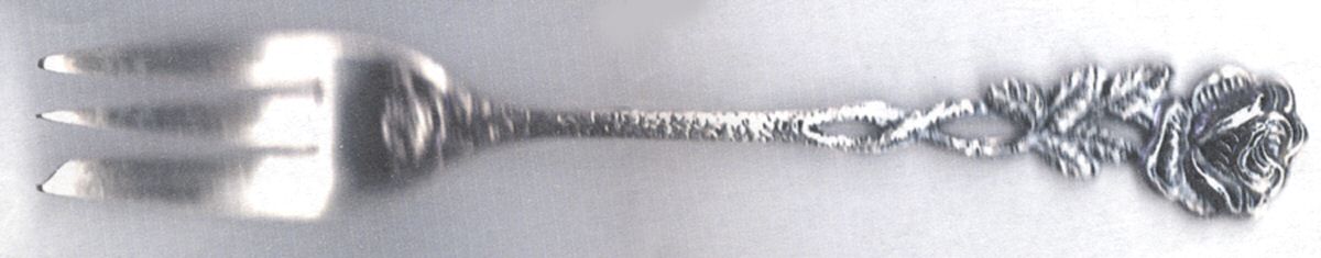 UNF1326 (Silverplate) Individual Pie Fork by Unknown Mfg Silver-1