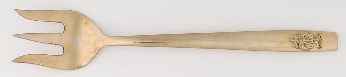 UNF1340 (Brass) Large Solid Cold Meat Serving Fork by Unknown Mfg Silver-1