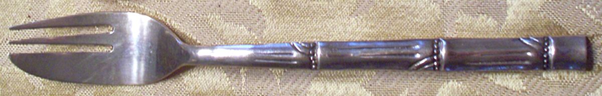 UNF1980 (Bronzeware) Individual Cake Fork by Unknown Mfg Silver-1