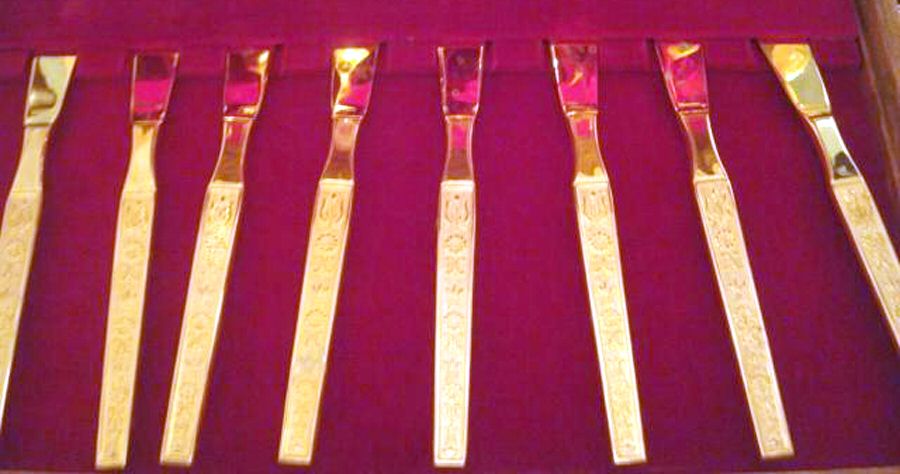 Mediterranean (Gold Electroplate) Modern Hollow Knife by Unknown Mfg Silver-1