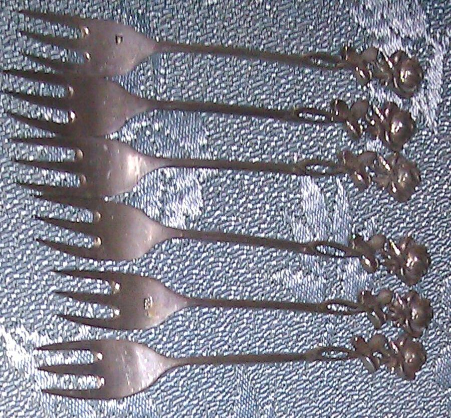 800-141 (Sterling) Dessert Fork by Unknown Mfg Silver-1