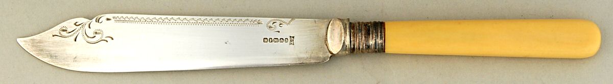 UNF2014 (Silverplate) Individual Solid Fish Knife by Unknown Mfg Silver-1