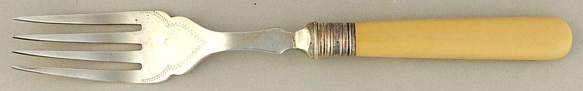 UNF2014 (Silverplate) Individual Solid Fish Fork by Unknown Mfg Silver-1