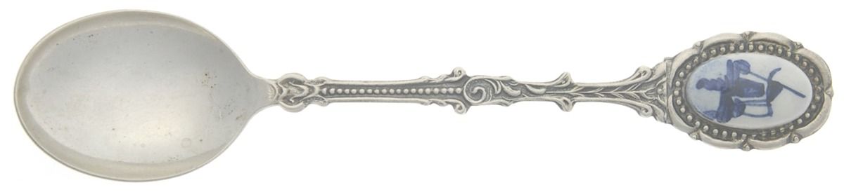 Holland Souvenir Spoons (Sterling) Souvenir Spoon (Demitasse) by Unknown Mfg Silver-1