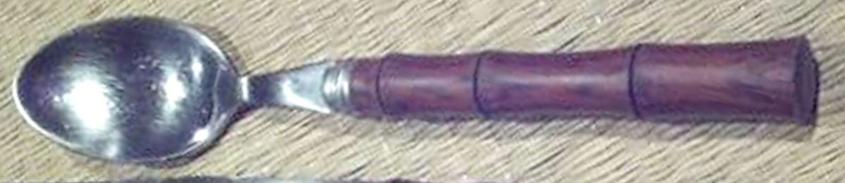 UNF2040 (Stainless) Place/Oval Soup Spoon by Unknown Mfg Silver-1