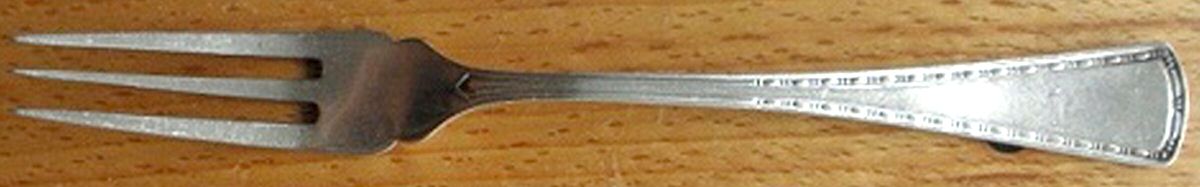 800-150 (Sterling) Individual Salad Fork by Unknown Mfg Silver-1