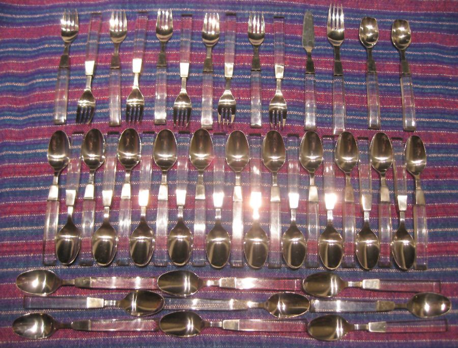UNF2047 (Staniless) Place/Oval Soup Spoon by Unknown Mfg Silver-1