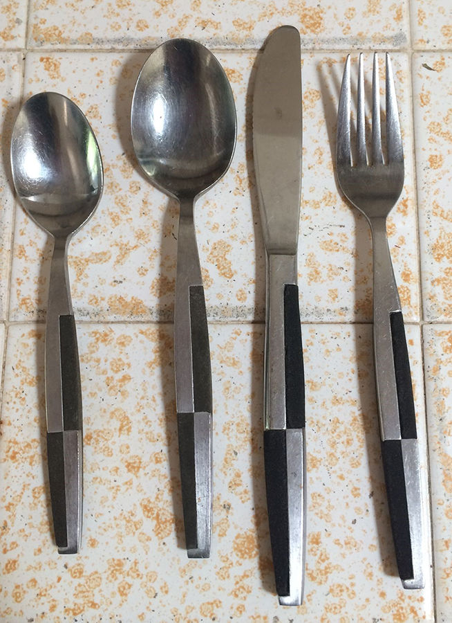 UNF2200 (Stainless) Place/Oval Soup Spoon by Unknown Mfg Silver-1