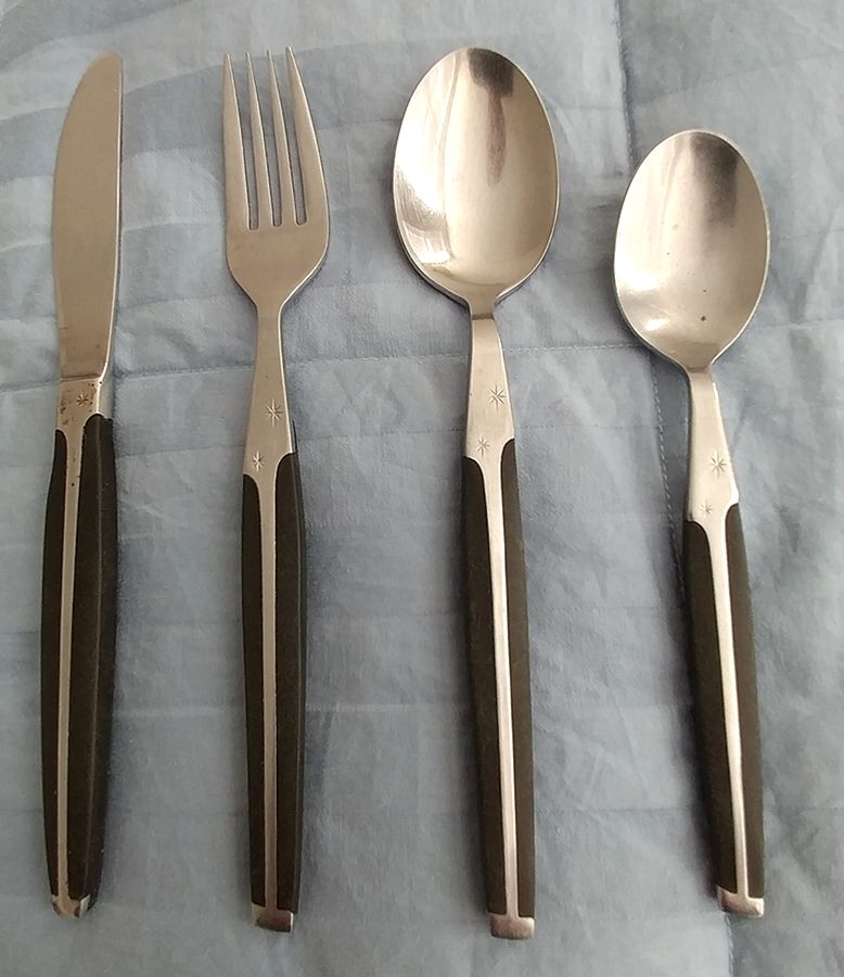 UNF2262 (Stainless) Place/Oval Soup Spoon by Unknown Mfg Silver-1