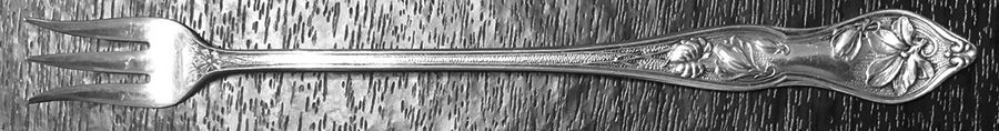 Violets (Silverplate) Oyster Fork by Unknown Mfg Silver-1