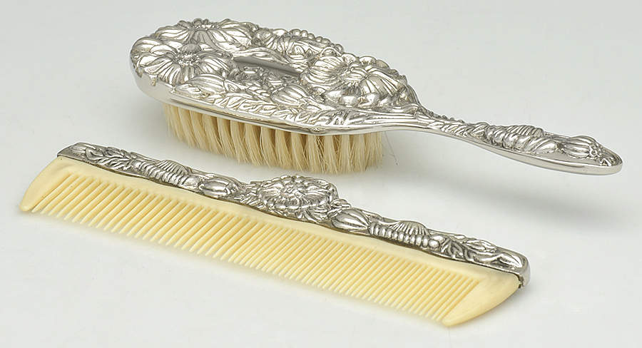 UNH29 (Silverplate, Hollowware) Vanity Set (Brush and Comb) by Unknown Manufacturer-1