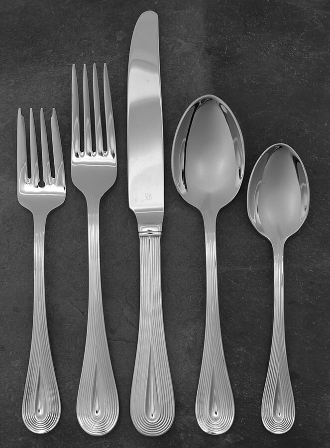 Lariat-Noveau (Stainless) 5 Piece Place Setting by Vera Wang-1