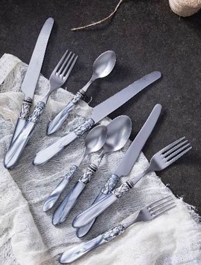 Aladdin Light Gray (Brilliant Lattice) Fork by Vietri-1