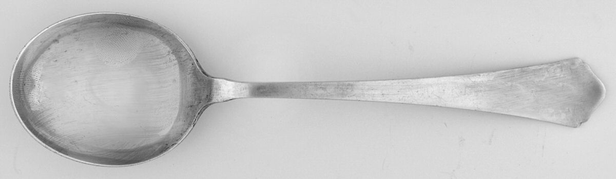 Antique (Sterling, 1926) Round Bowl Soup Spoon (Gumbo) by Wallace Silver-1