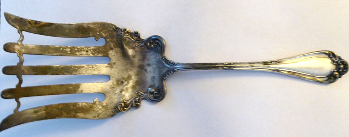 Astoria (Silverplate, 1898, No Monograms) Large Solid Asparagus Serving Fork by Wallace Silver-1