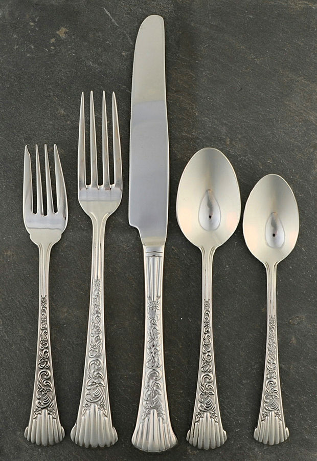 Bordeaux (Stainless) 5 Piece Place Setting by Wallace Silver-1