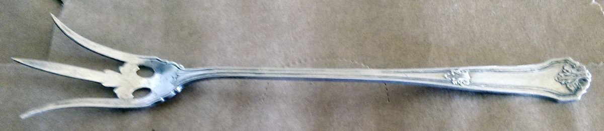 Corinthian (Sterling, 1911) Large Lettuce Serving Fork by Wallace Silver-1