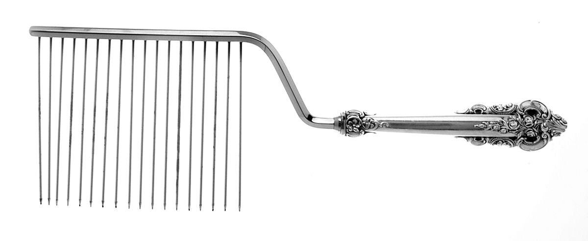 Golden Grande Baroque (Sterling, Gold Accent) Cake Breaker with Silverplate Prongs by Wallace Silver-1