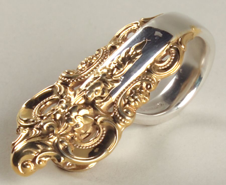 Golden Grande Baroque (Sterling, Gold Accent) Napkin Clip by Wallace Silver-1