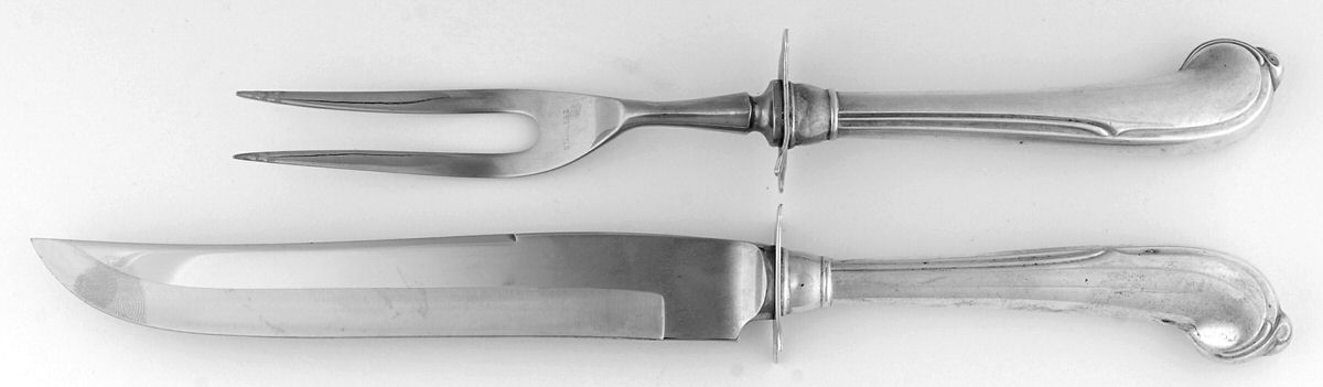 Grand Colonial (Sterling, 1942, No Monos) 2pc Carving-Sm W/Stnl Prongs & Pistol Hdl by Wallace Silver-1