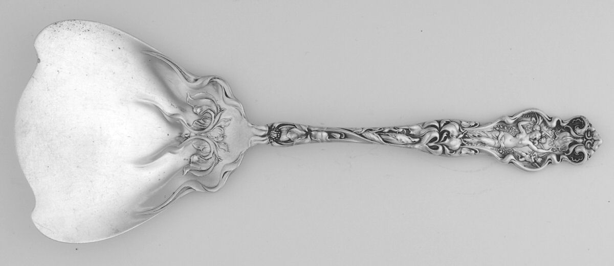 Irian (Sterling, 1902, No Monograms) Solid Waffle Server by Wallace Silver-1