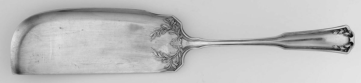 Laurel (Silverplate, 1910) Large Flat Handle Crumb Knife/Crumber by Wallace Silver-1