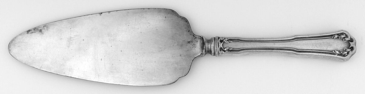 Laurel (Silverplate, 1910) Pie Server with Silverplate Blade by Wallace Silver-1