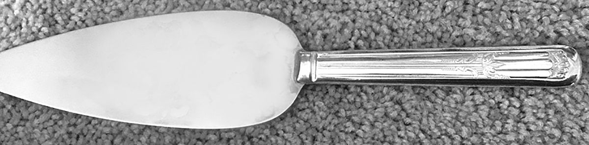 Lenox (Silverplate, 1933) Pie Server with Silverplate Blade by Wallace Silver-1