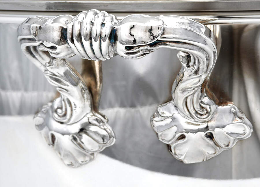 Silverplate Hollowware Tureen & Lid with Liner by Wallace Silver-3