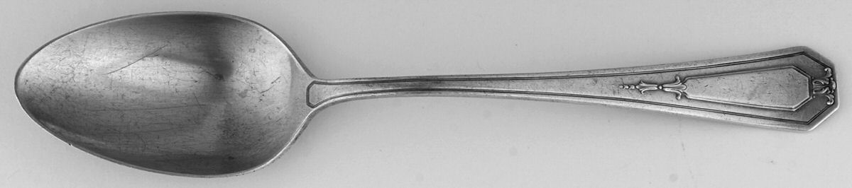 Princess Mary (Sterling, 1922, No Monos) Dessert/Oval Soup Spoon by Wallace Silver-1