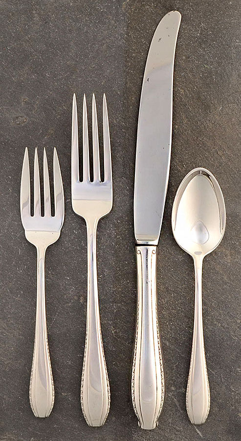 Rembrandt (Sterling, 1938, No Monograms) 4 Piece Dinner Size Setting by Wallace Silver-1