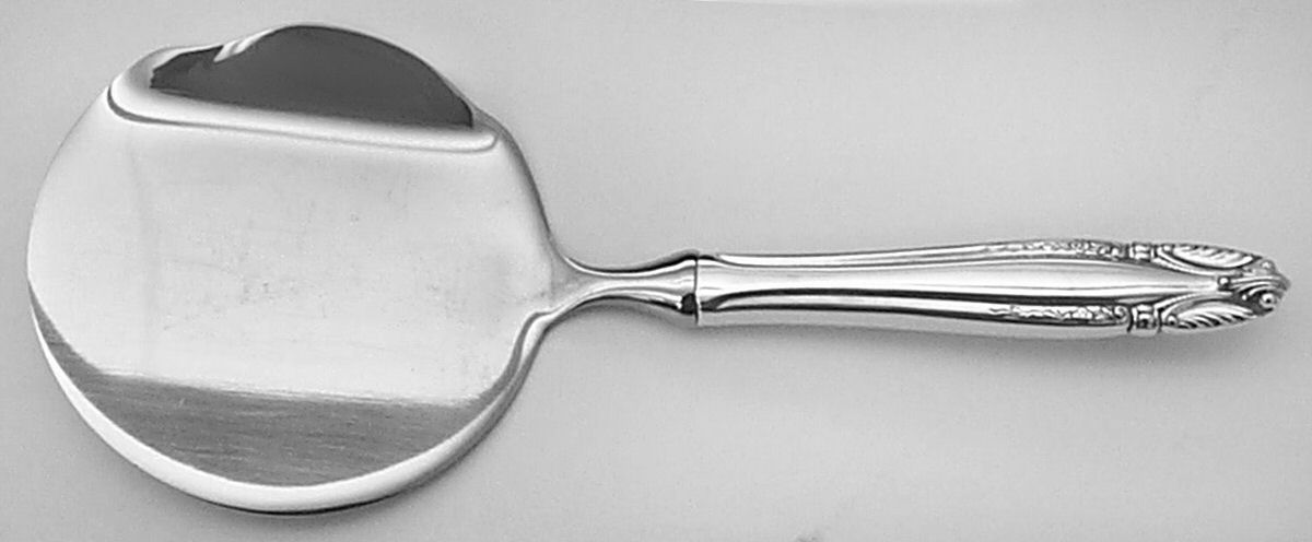 Stradivari (Sterling, 1937, No Monograms) Cranberry Server with Stainless Bowl by Wallace Silver-1