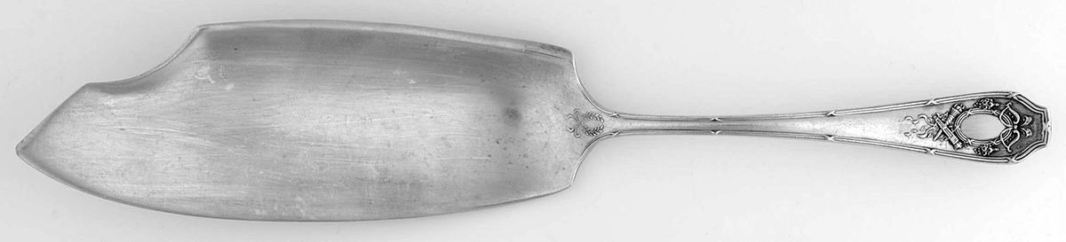 Versailles (Sterling, 1914) Large Solid Fish Serving Knife by Wallace Silver-1