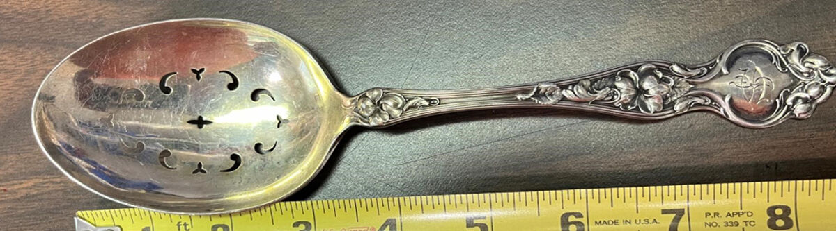 Violet (Sterling, 1904, No Monograms) Pierced Vegetable Serving Spoon by Wallace Silver-1
