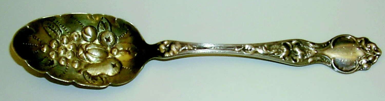 Violet (Sterling, 1904, No Monograms) Solid Berry Spoon/Tablespoon by Wallace Silver-1