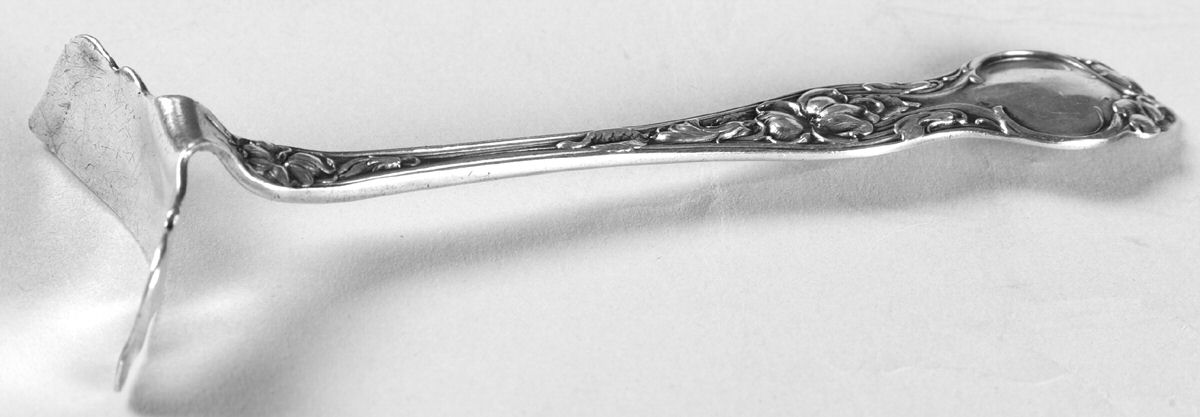 Violet (Sterling, 1904, No Monograms) Food Pusher Solid by Wallace Silver-1