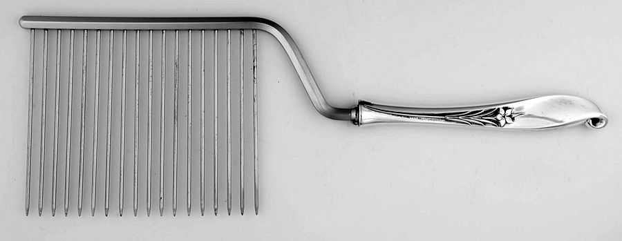 Wishing Star (Sterling, 1954) Cake Breaker with Silverplate Prongs by Wallace Silver-1