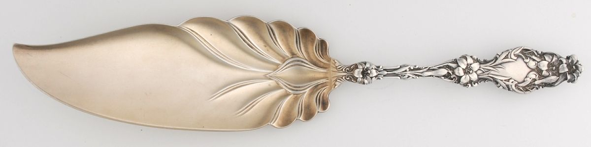 Lily (Sterling, 1902, Lion-Pat.1902) Large Solid Fish Serving Knife by Whiting Manf Co-1
