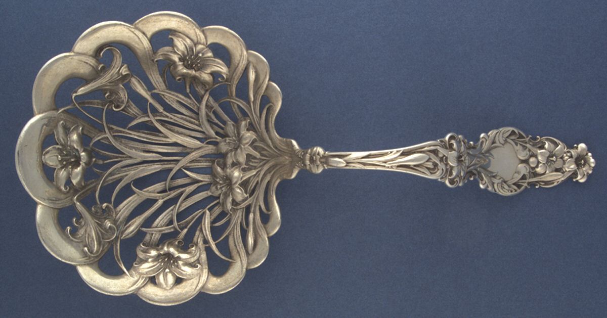 Lily (Sterling, 1902, Lion-Pat.1902) Large Pierced Bon Bon Server by Whiting Manf Co-1