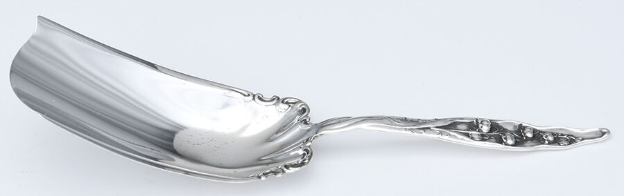 Lily of The Valley (Sterling, 1885, No Monograms) Almond Scoop Solid Piece by Whiting Manf Co-1