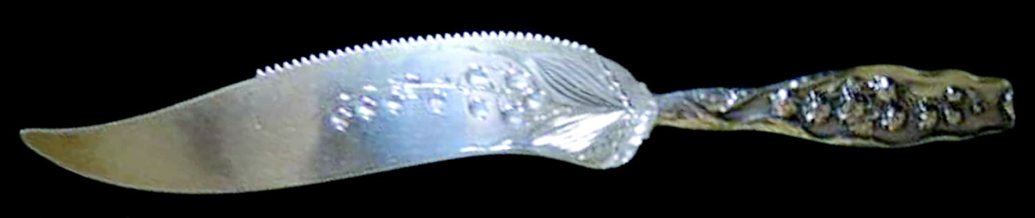Lily of The Valley (Sterling, 1885, No Monograms) Solid Bright Cut Cake Saw by Whiting Manf Co-1