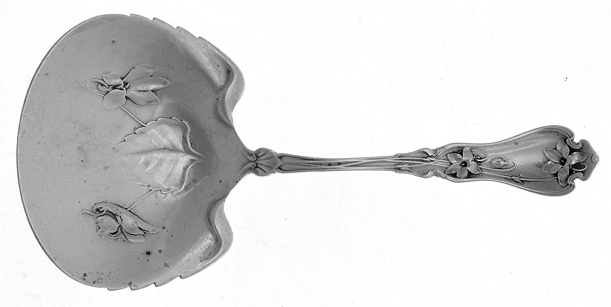 Violet (Sterling, 1905) Bon Bon Scoop by Whiting Manf Co-1