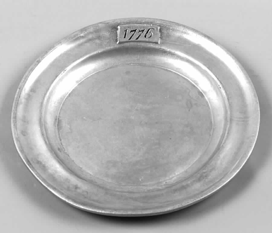 Bicentennial (Armetale, Hollowware) Dinner Plate by Wilton Armetale-1