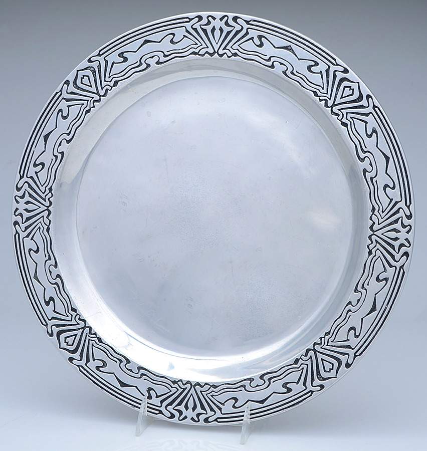 Armetale Hollowware (Non-Silver) 14" Round Platter by Wilton Armetale-1