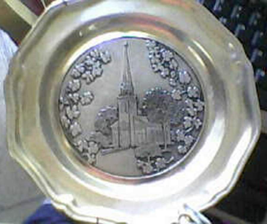 Armetale Hollowware (Non-Silver) Dinner Plate by Wilton Armetale-1