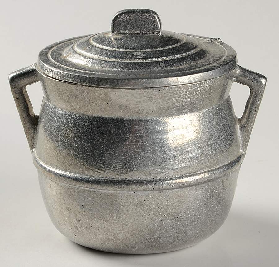 Armetale Hollowware (Non-Silver) Individual Bean Pot with Lid by Wilton Armetale-1