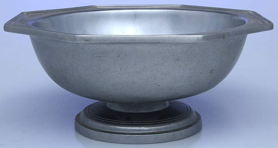 Mulberry Hill (Armetale, Hollowware) 10" Round Footed Centerpiece by Wilton Armetale-1