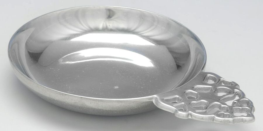 Plough Tavern (Armetale, Hollowware) Large Porringer by Wilton Armetale-1