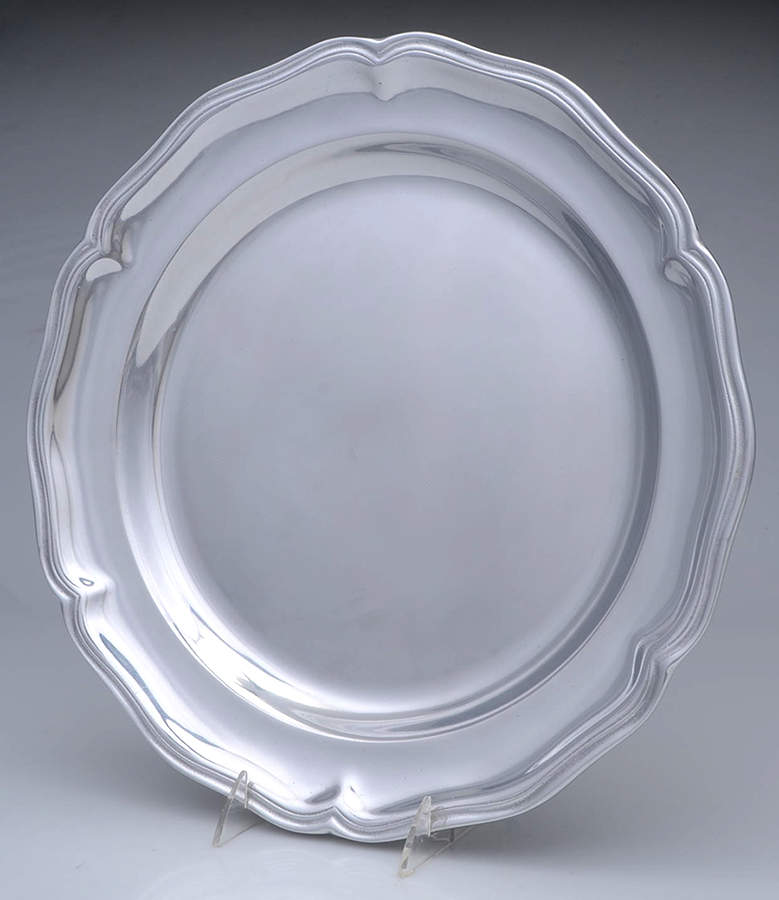 Queen Anne (Armetale, Hollowware, Glossy) Large Round Tray by Wilton Armetale-1
